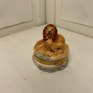 Herco Lion and Cub Trinket Box